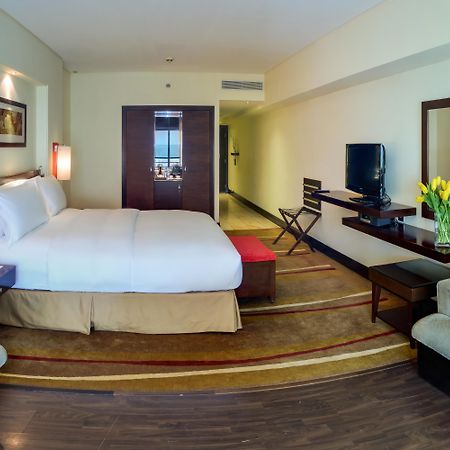 מלון Sofitel Al Khobar The Corniche מראה חיצוני תמונה A room at the hotel