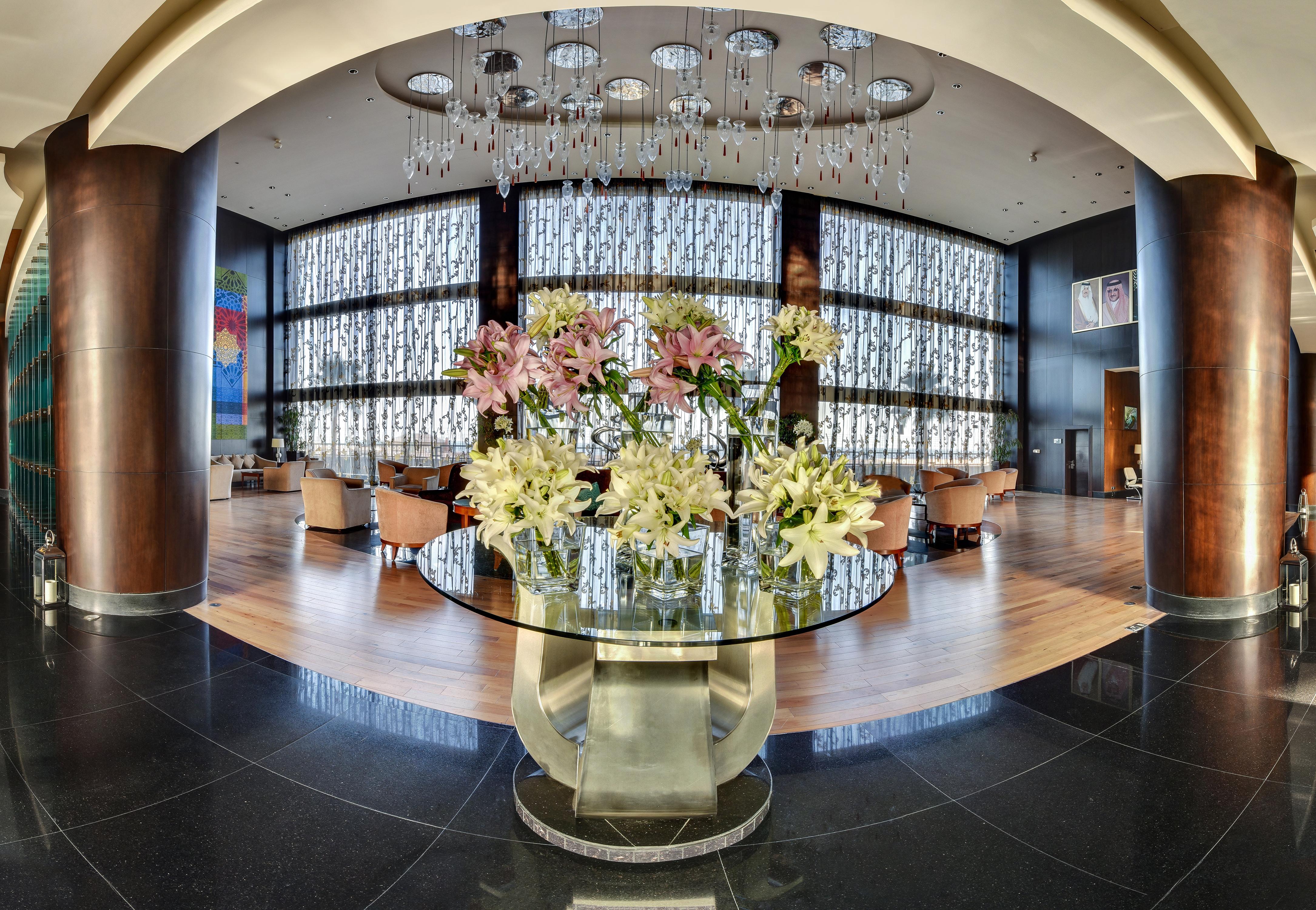 מלון Sofitel Al Khobar The Corniche מראה חיצוני תמונה The lobby of the hotel