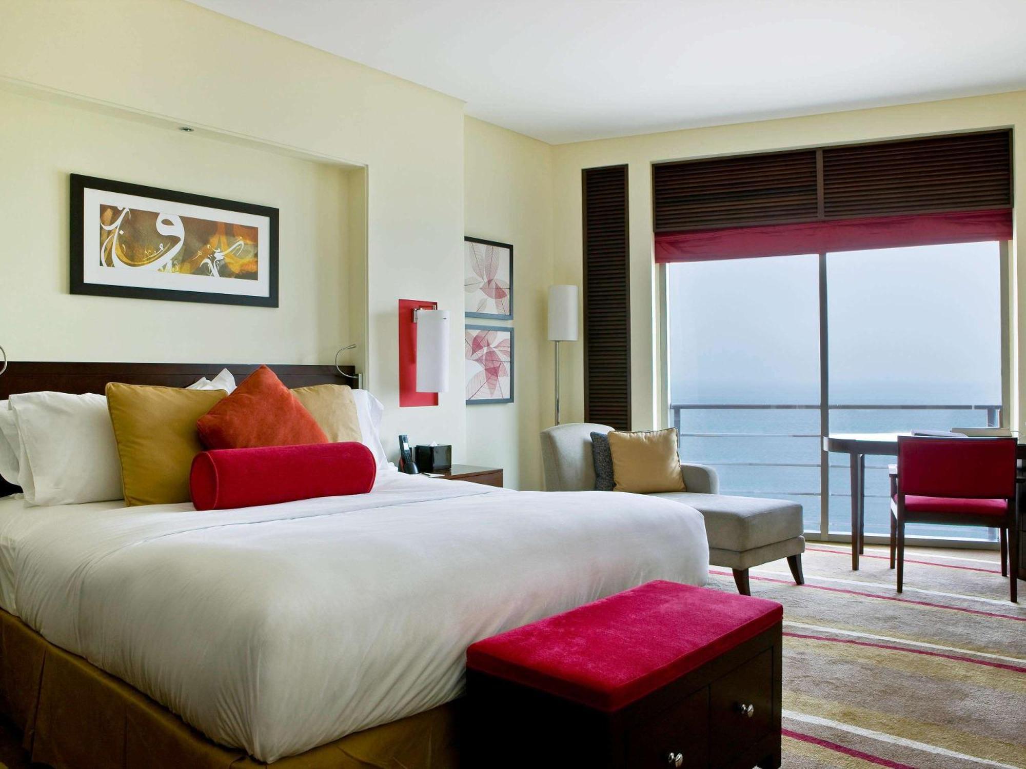 מלון Sofitel Al Khobar The Corniche מראה חיצוני תמונה A guest room at the hotel