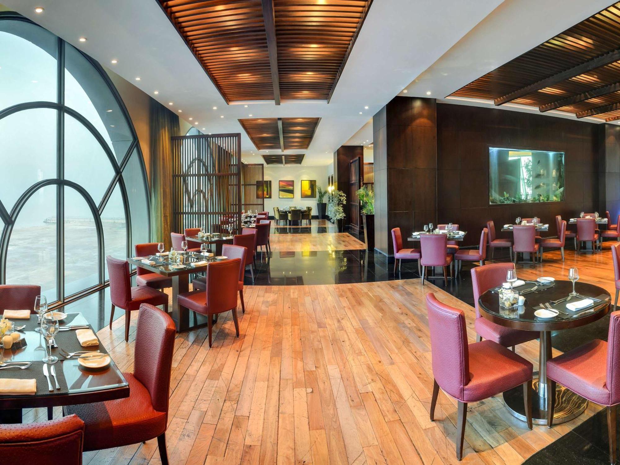 מלון Sofitel Al Khobar The Corniche מראה חיצוני תמונה The restaurant