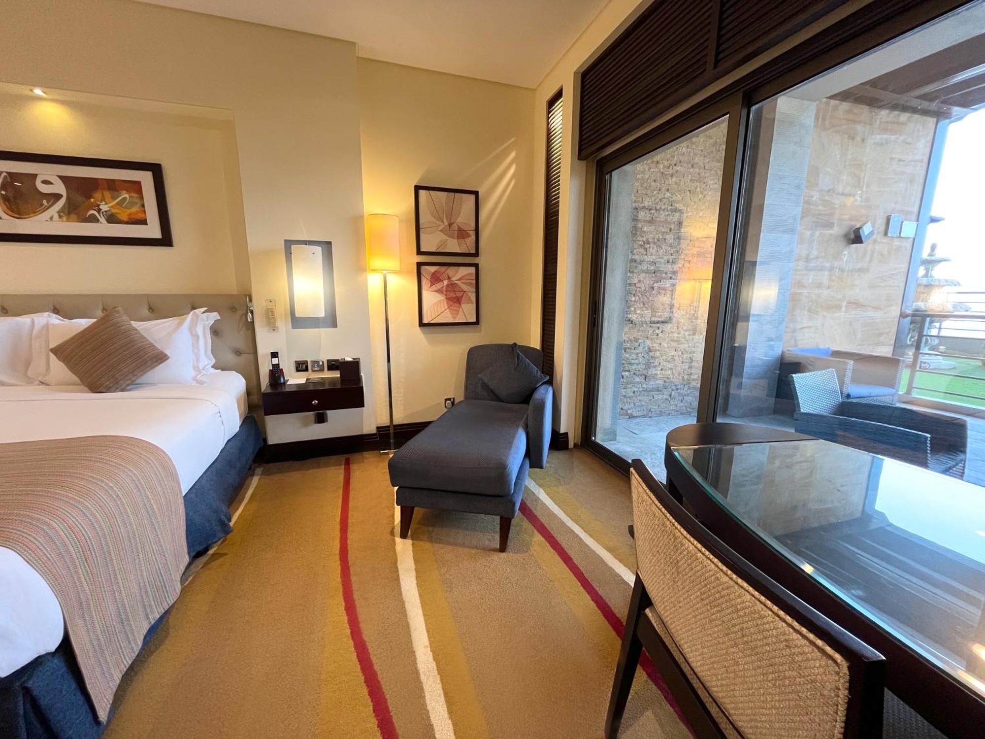מלון Sofitel Al Khobar The Corniche מראה חיצוני תמונה A room at the Taj Mahal Palace